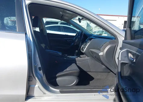 2018 Nissan Altima 2.5 S z USA, uszkodzony, nr VIN 1N4AL3AP8JC159816